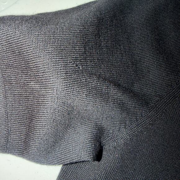 Pendleton Womens Size Medium Black Short Sleeve Tight Knit Merino Wool Sweater - Picture 4 of 9